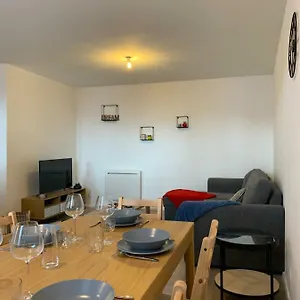 Situe Dans L'hyper-centre D'auray Apartment